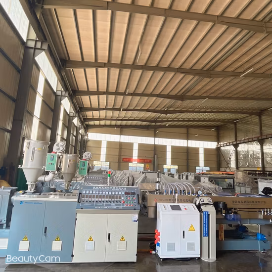 Máquina de tubo corrugado de plástico/máquina de tubo de jardim de PVC/máquina de fabricação de tubo elétrico de PVC/equipamento de tubo elétrico/ linha de tubulação de drenagem e esgoto